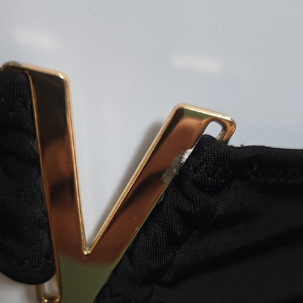 Victoria's Secret Black V-Accent Bikini - Picture 7 of 11